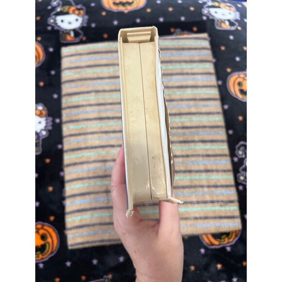 Disney The Apple Dumpling Gang Clamshell VHS Pre-Loved - Picture 5 of 6